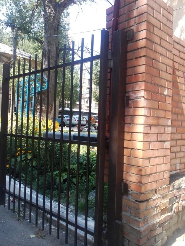 Продаётся 2х комнатная коммунальная квартира 23кв. м., пл. Карла Маркса