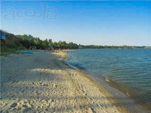 Участок в пригороде у моря